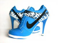 Nike-Dunk-Low-Heels-Blue-White-Black.jpg