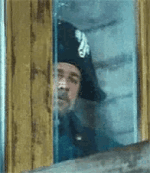 spying-russell-crowe.gif