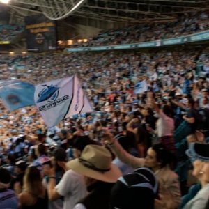Up Up Cronulla Victory Song, Grand Final 2016.mov